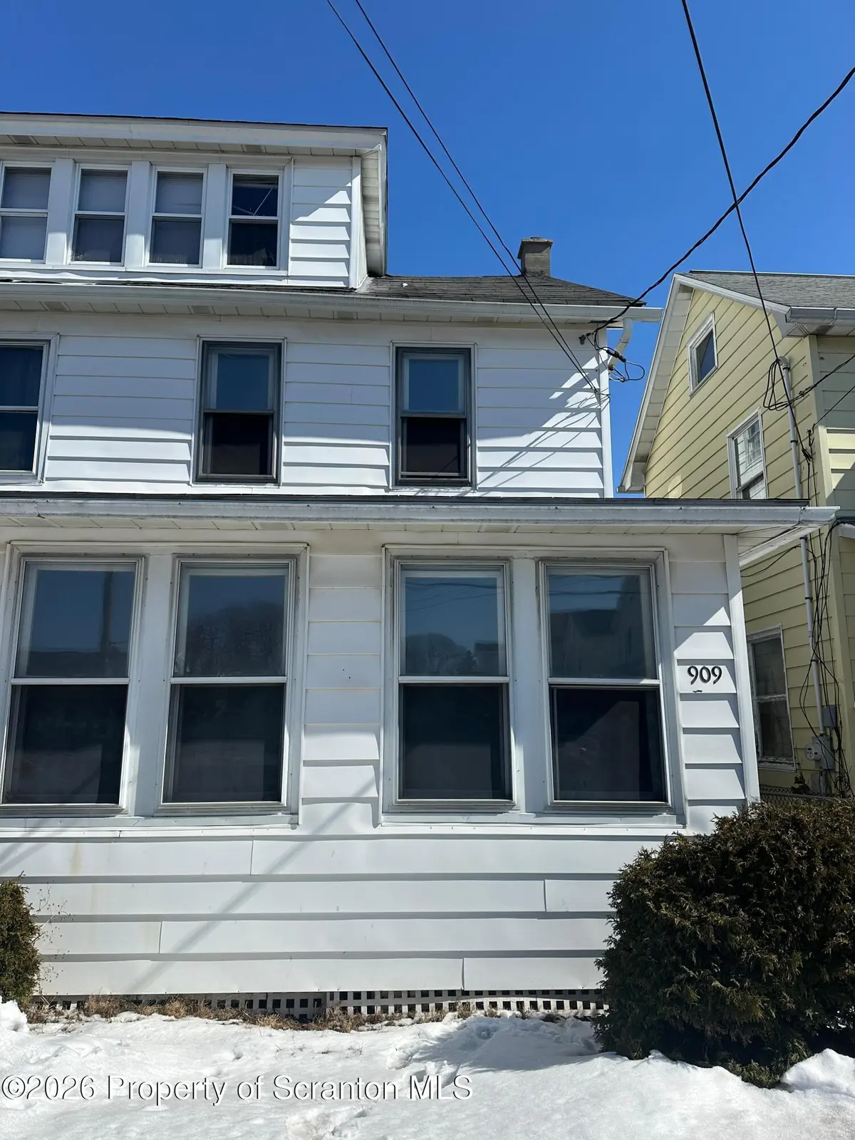 909 Birkbeck ST, Freeland, PA 18224