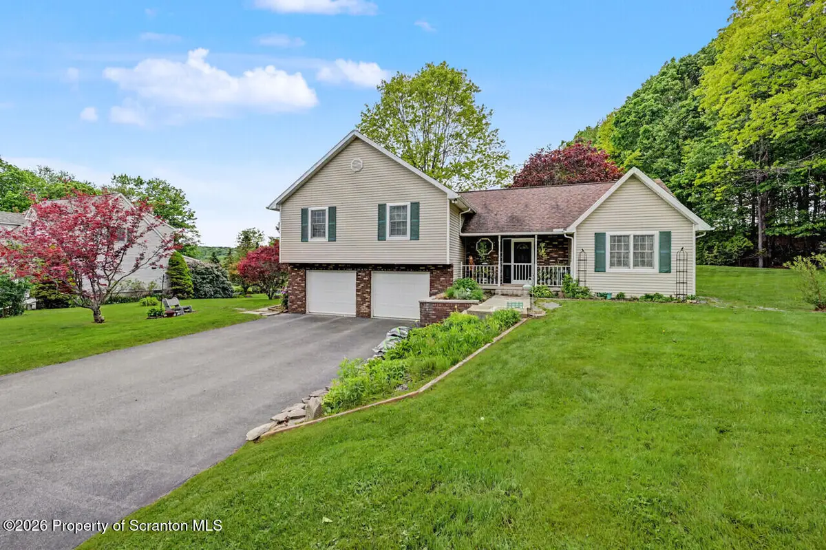 308 Bear Brook Acres DR, Madison Twp, PA 18444