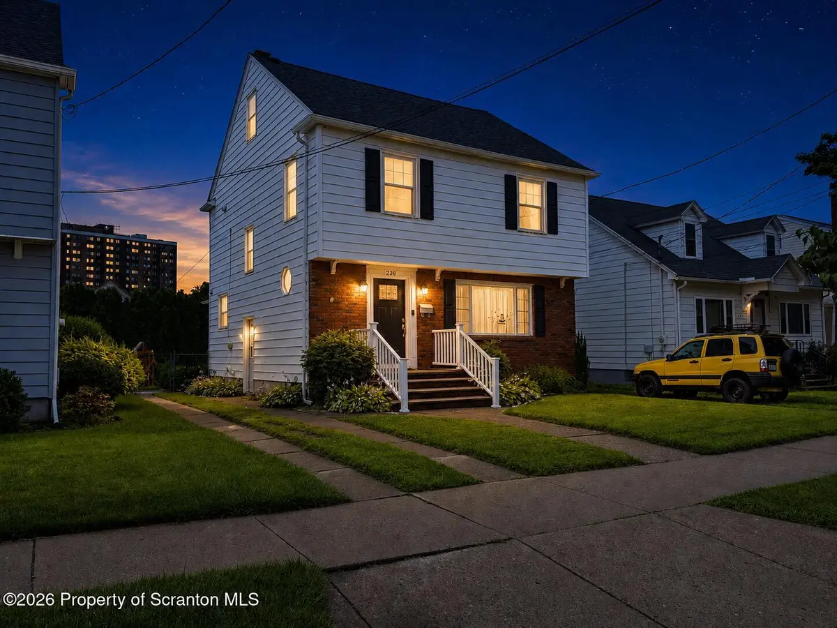 228 Wright AVE, Kingston, PA 18704