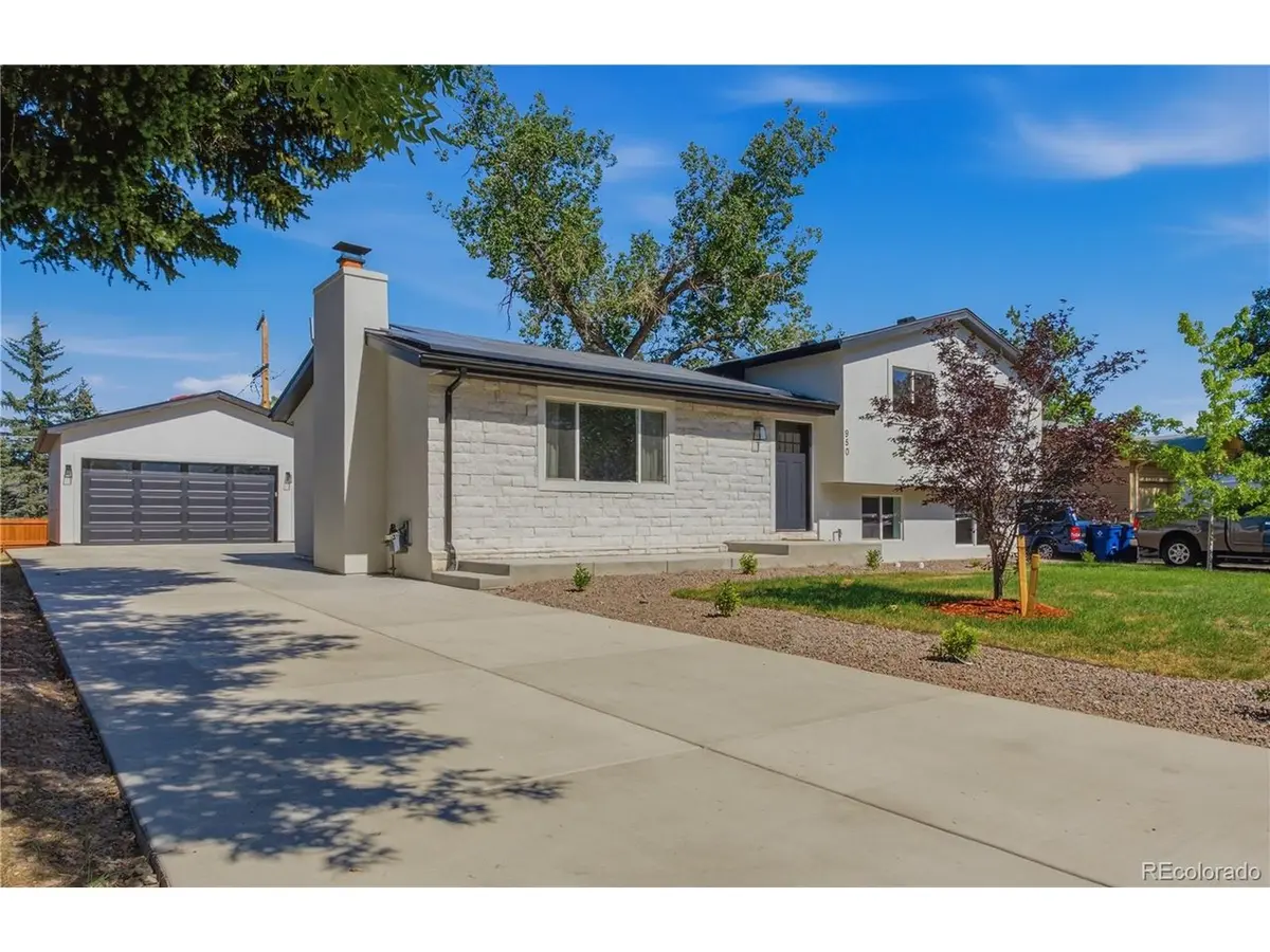 950 Laurel, Broomfield, CO 80020