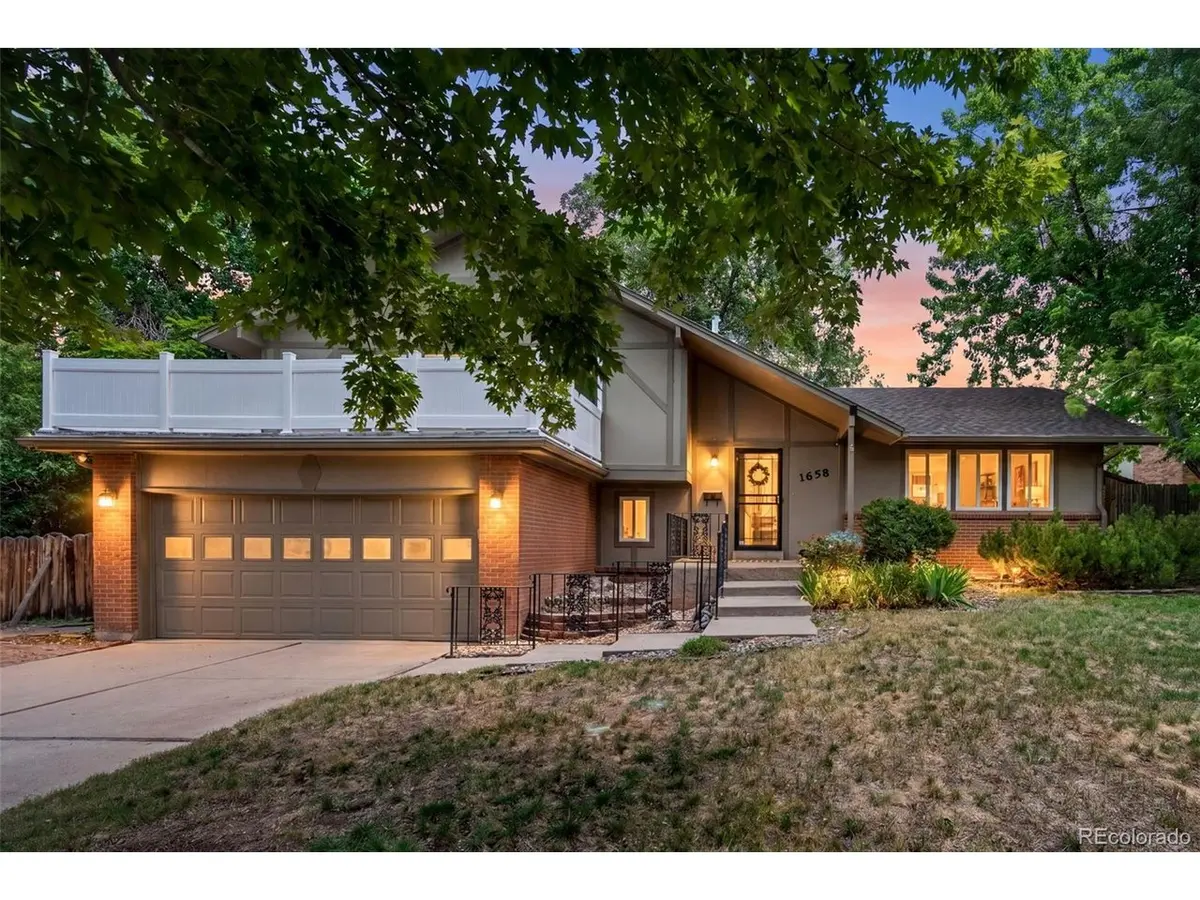 1658 S Ironton, Aurora, CO 80012