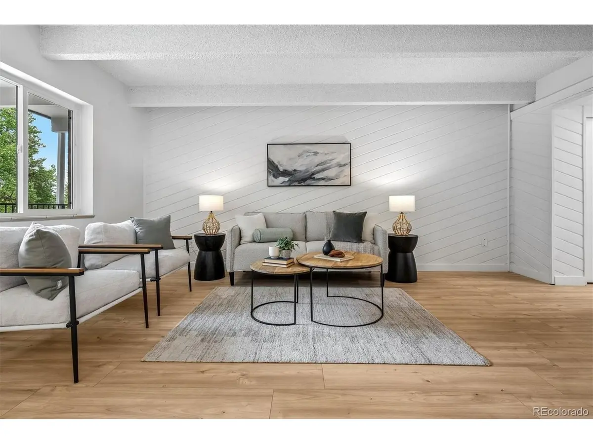 800 W Belleview #408, Englewood, CO 80110