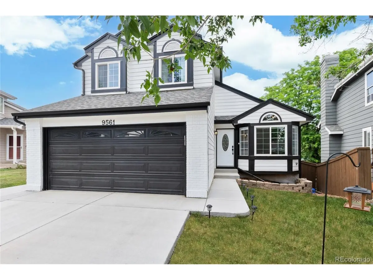 9561 Brentford, Littleton, CO 80130