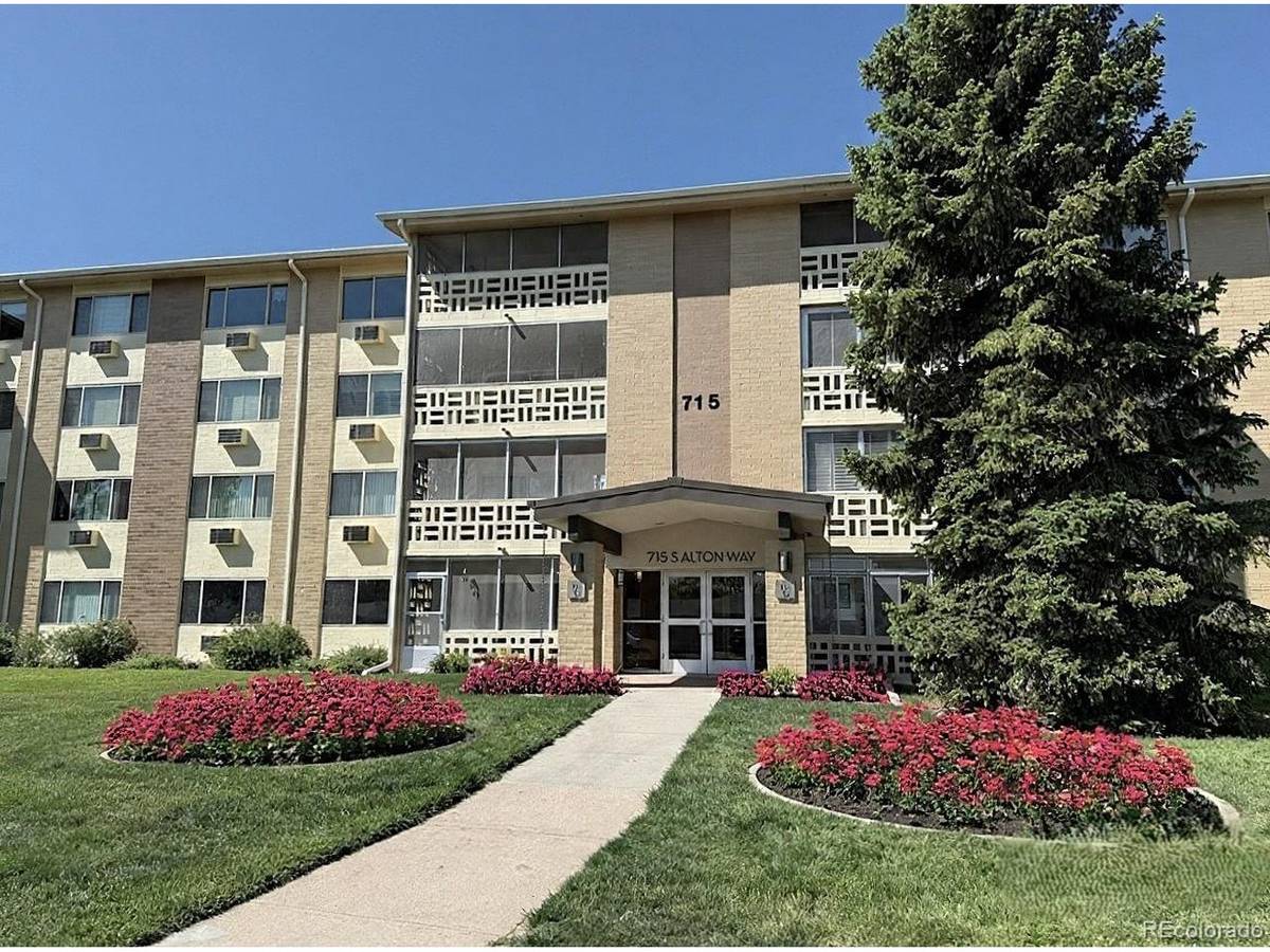 715 S Alton #4B, Denver, CO 80247