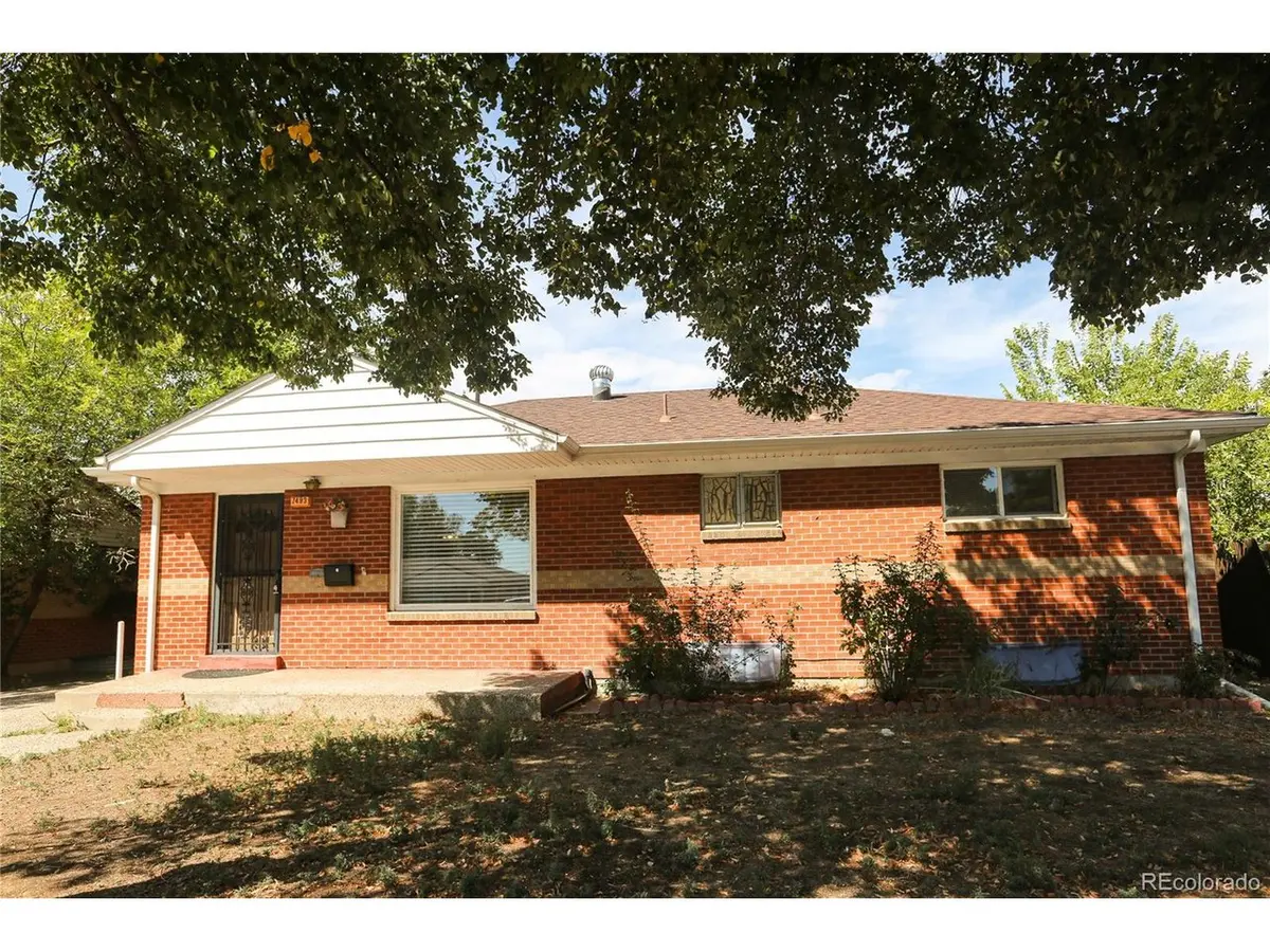 7493 Raritan, Denver, CO 80221