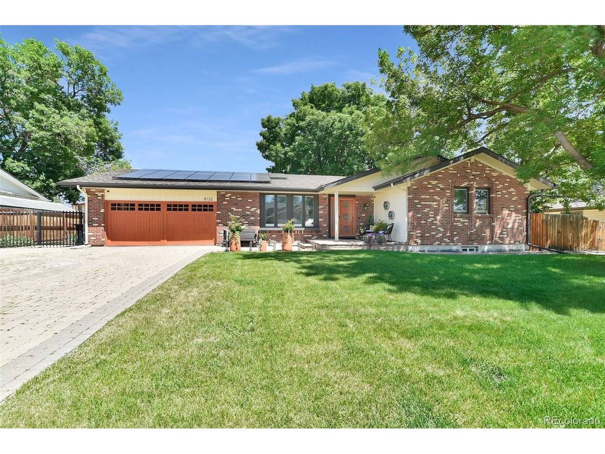 8122 Ammons, Arvada, CO 80005