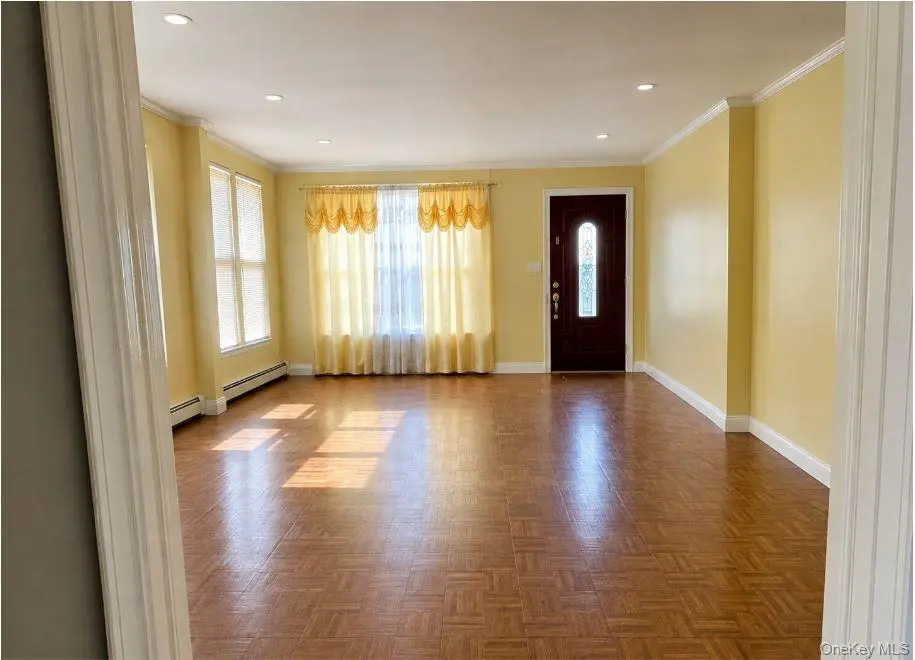 10436 109th ST, Richmond Hill, NY 11419