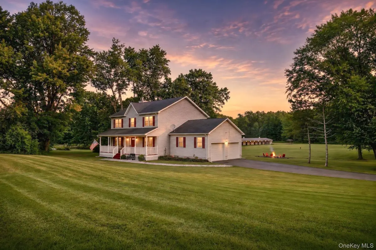 1 Sean CT, Rock Tavern, NY 12575