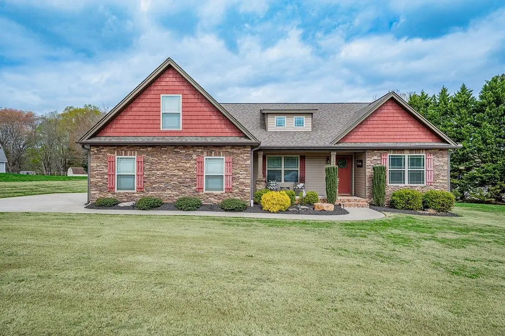 104 Millstone Dr DR, Campobello, SC 29322