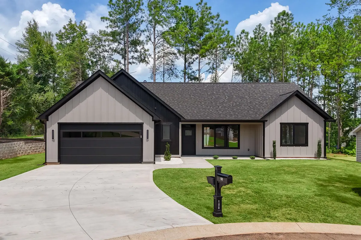 108 Houndsear TRL, Spartanburg, SC 29306