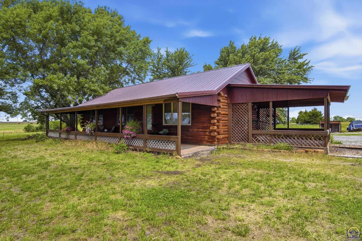 1760 K-31 HWY, Osage City, KS 66523