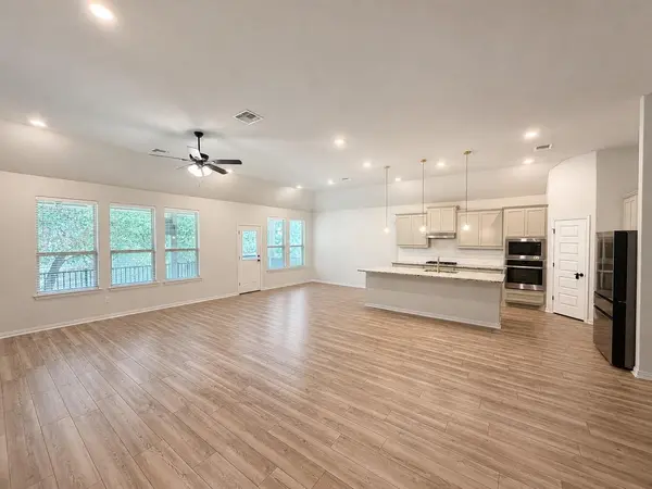 191 Goshen DR, Dripping Springs, TX 78620