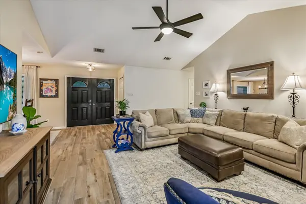 10909 Rustic Manor LN, Austin, TX 78750