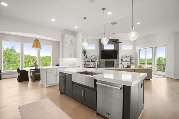 104 Lodestone CV, Austin, TX 78738