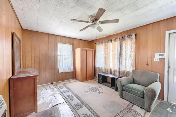 505 Kellett Ave, Schulenburg, TX 78956