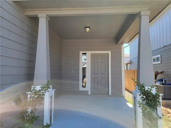12813 Gilliland LN, Manor, TX 78653