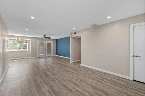 10107 Floyd DR, Austin, TX 78753