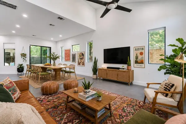 302 Irma DR #1, Austin, TX 78752