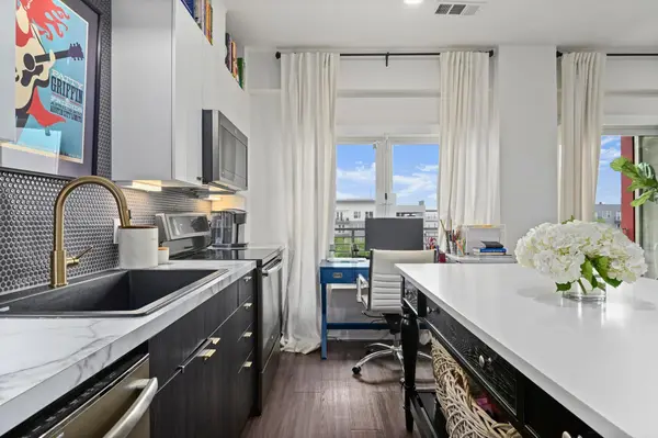 4361 S Congress Ave #427, Austin, TX 78745