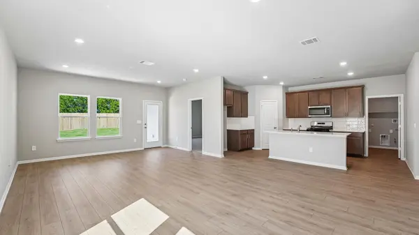 20401 Tuberville LN, Manor, TX 78653