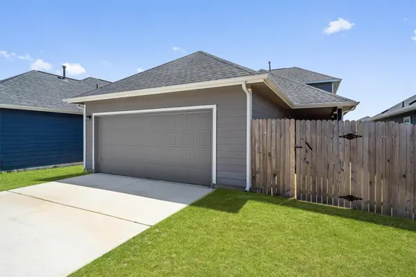 313 Timber Brook DR, Hutto, TX 78634