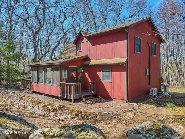 218 Paper Birch, Tafton, PA 18464