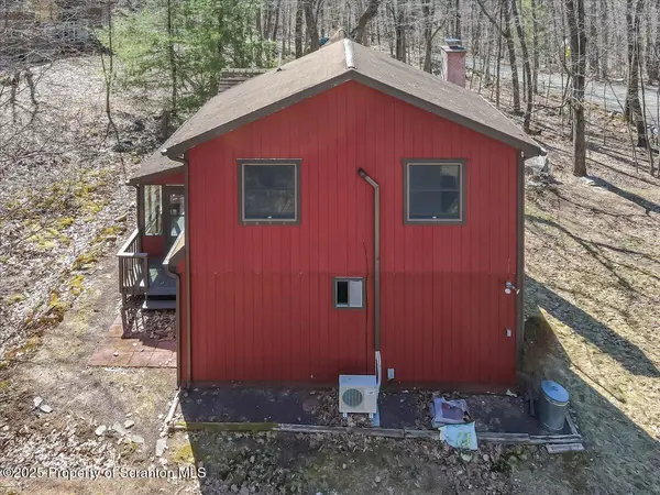 218 Paper Birch, Tafton, PA 18464