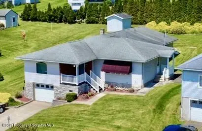 290 Holly LN,  Sturges,  PA 18447