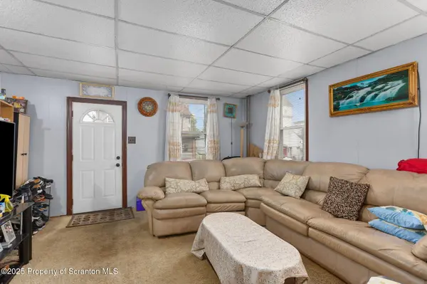 146 S Balliet ST, Frackville, PA 17931