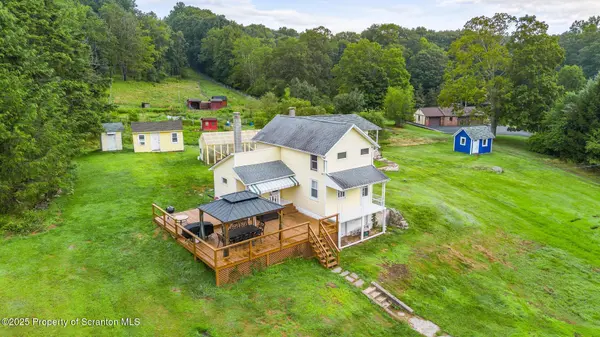 793 Halowich RD, Harveys Lake, PA 18618