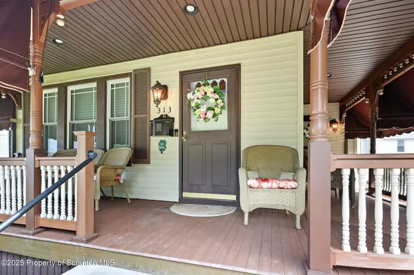 313 Tedrick ST, Pittston Twp, PA 18640