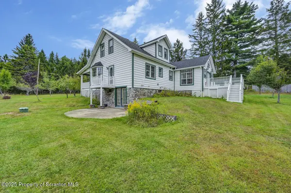 28 Old White Haven LN, White Haven, PA 18661