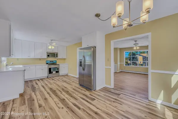 604 Marjorie DR, Dunmore, PA 18512