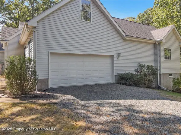 143 Marquise DR, Tafton, PA 18464