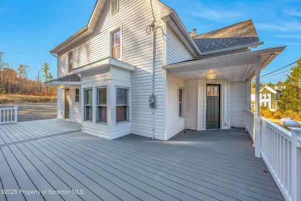 116 Clay ST, Elmhurst, PA 18444