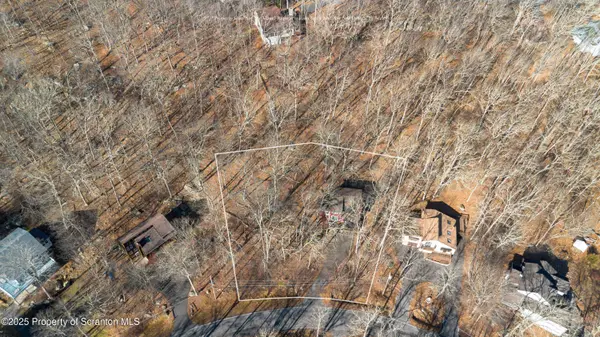 3110 Cherry Ridge RD, Bushkill, PA 18324