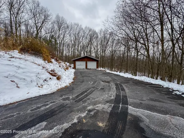 2607 Ransom RD, Ransom Township, PA 18411