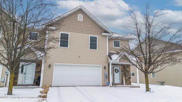 233 Shadow Wood CIR, Archbald, PA 18403