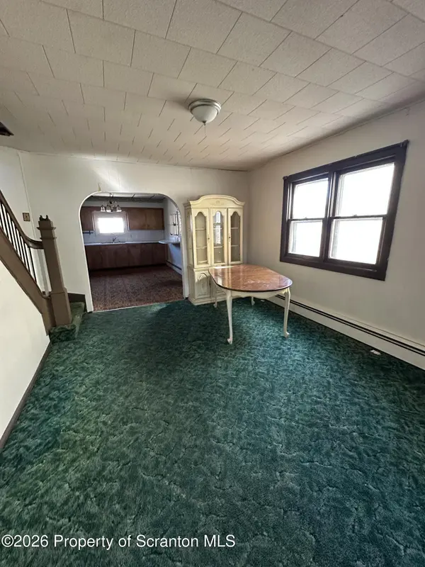 909 Birkbeck ST, Freeland, PA 18224