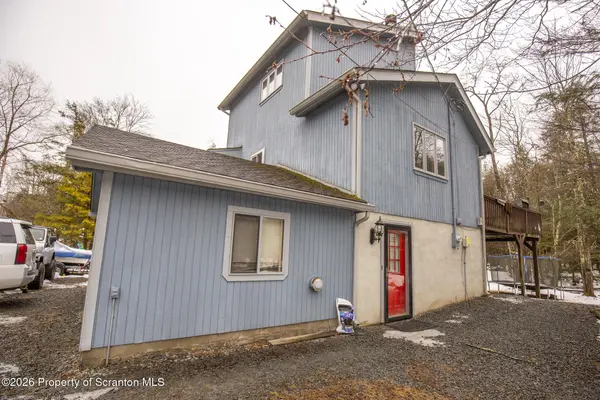 1290 Brookfield RD, Lake Ariel, PA 18436