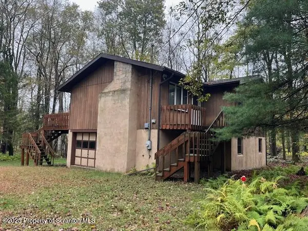 156 Big Bass DR,  Gouldsboro,  PA 18424