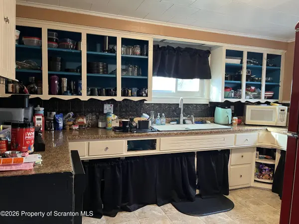 1259 Franklin ST, Old Forge, PA 18518