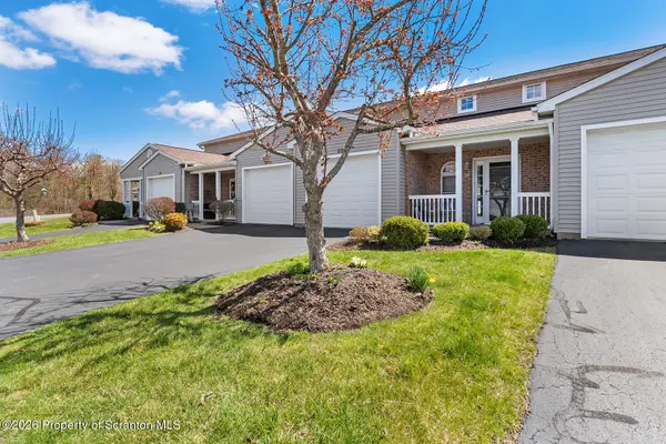 50 Parkland DR, Clarks Summit, PA 18411