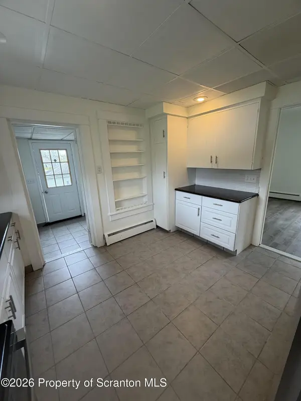 207 Midway AVE, Clarks Summit, PA 18411