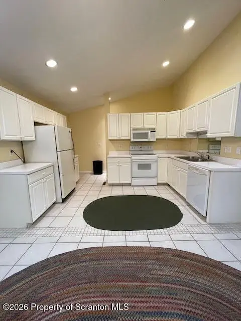 5 Parkland DR #5, South Abington Twp, PA 18411
