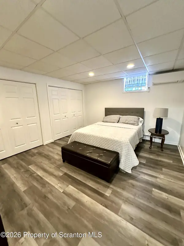 436 Ziegler ST, Dupont, PA 18641