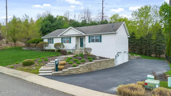 101 Little Spike WAY,  Scranton,  PA 18504