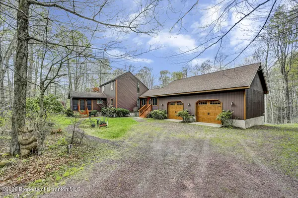 33 Solitude DR,  Madison Twp,  PA 18444