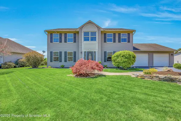 1009 Ledgeview DR, West Pittston, PA 18643