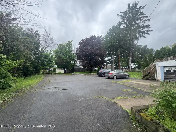 16 Maffett ST, Plains, PA 18705